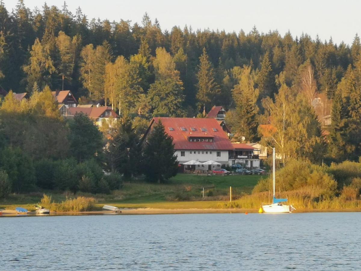 Hotel Penzion Tomy Na Pláži Frymburk Exterior foto