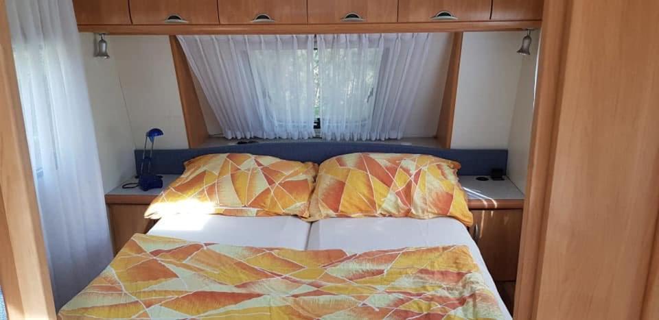 Hotel Penzion Tomy Na Pláži Frymburk Exterior foto